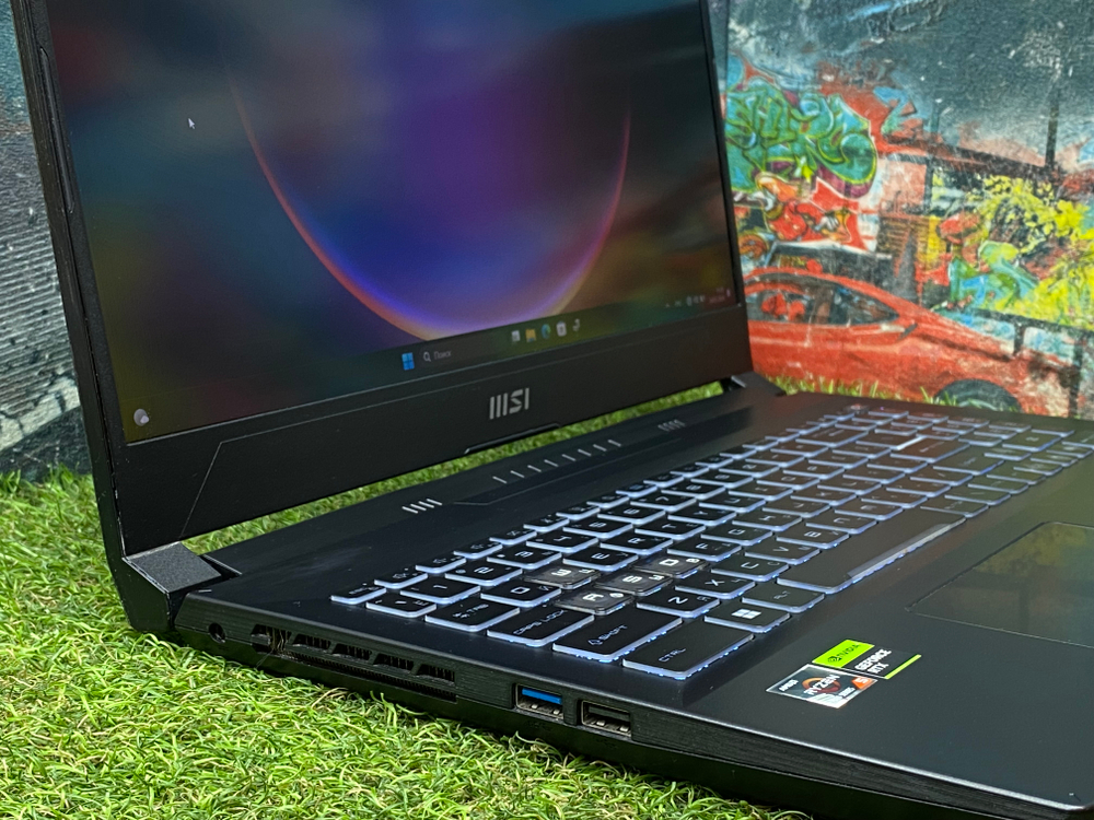 Игровой MSI 15' Ryzen 5 7535HS/IPS 144Гц/RTX 4050 6GB/24GB DDR5/512GB/ Bravo 15 C7VE-070XRU/Windows 11