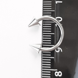 Подкова, полукольцо для пирсинга 12 мм, толщина 1.6 мм, диаметр конусов 5 мм. Сталь 316L. 1 шт