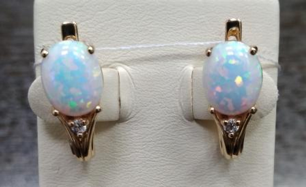 Серьги из золота с опалами