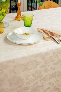 Скатерть 160x320 и 14 салфеток Confestyl Iris Beige