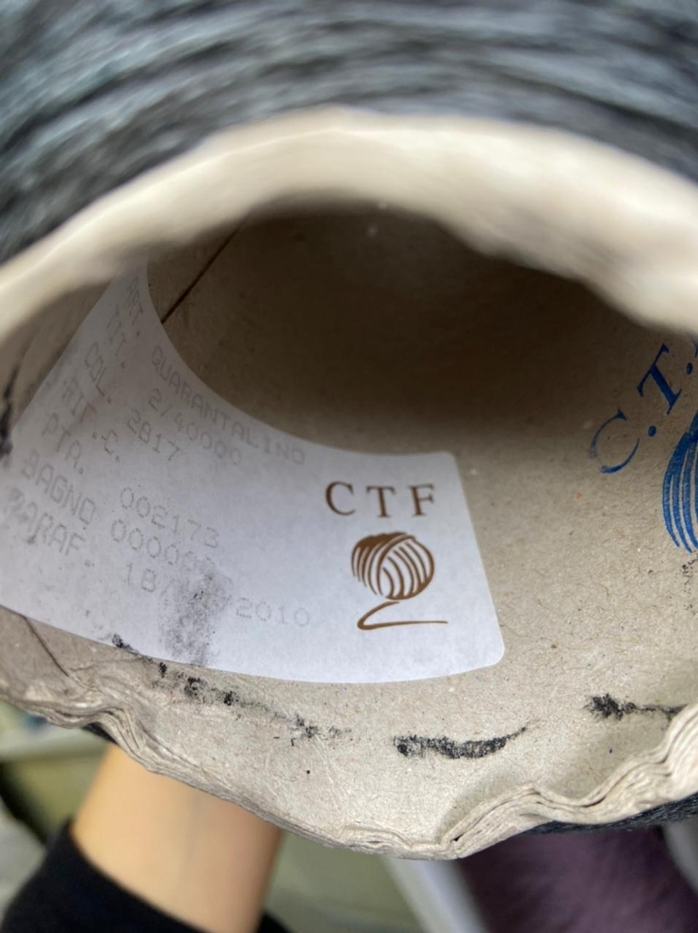 QUARANTALINO - C.T.F.; 100% лен; 2000м/100гр; col.2817, цвет: стальной серый с морским подтоном; есть мал. бобинки 193, 62гр.S711