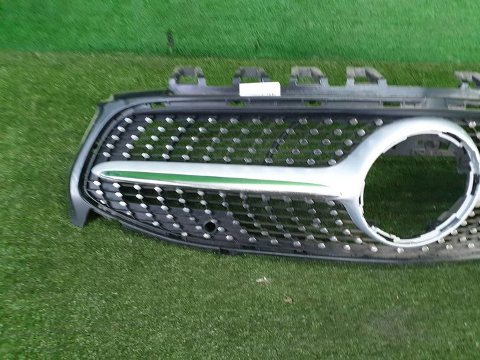 Решетка радиатора Mercedes CLA C118 (2019-2023)