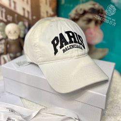 Бейсболка Balenciaga