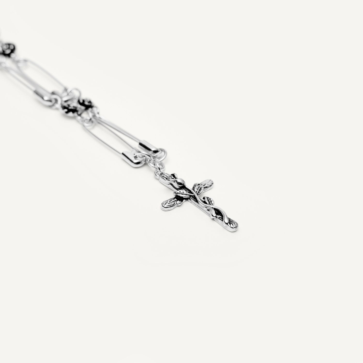 Колье Stained Shadow Cross Necklace