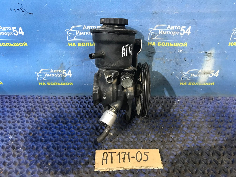 Насос ГУР TOYOTA CARINA 1990