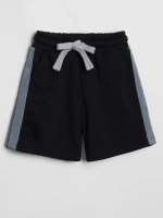 Спортивные шорты для мальчика на лето