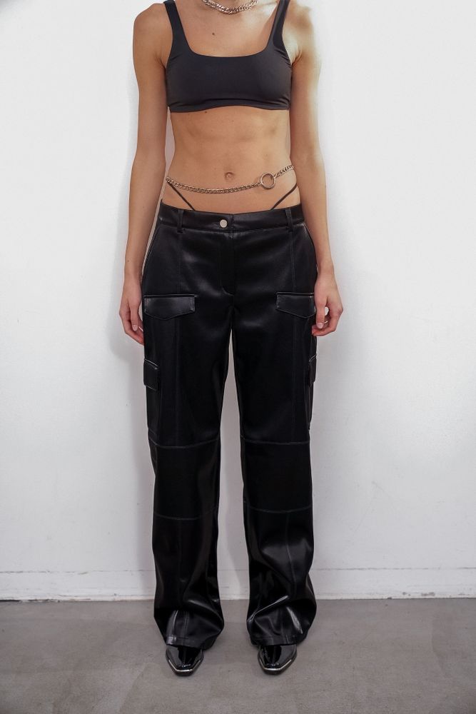 Брюки из экокожи Neo