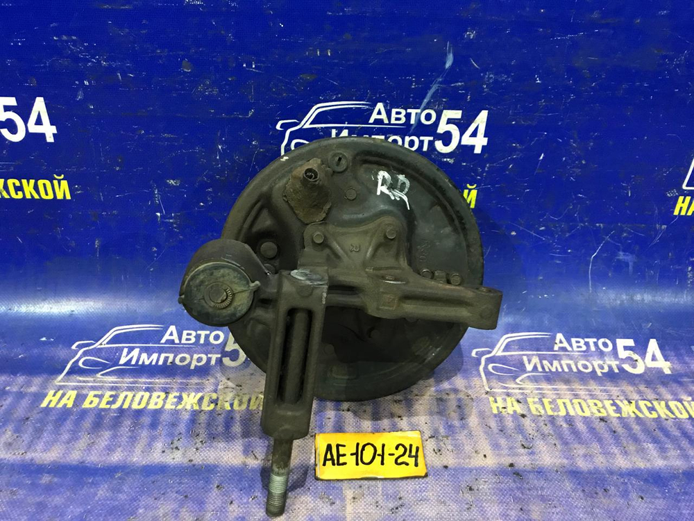 Ступица задняя правая TOYOTA MARINO 1992