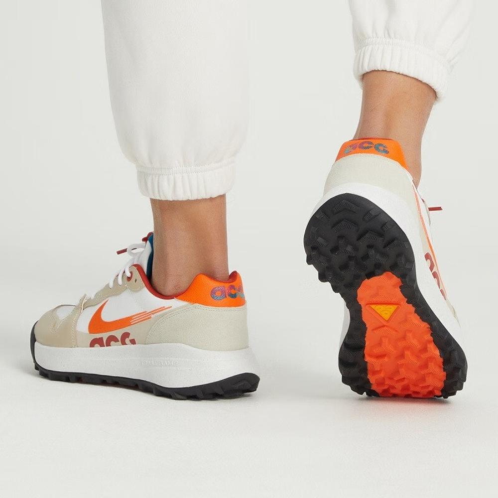 Кроссовки Nike ACG Lowcate, беж.