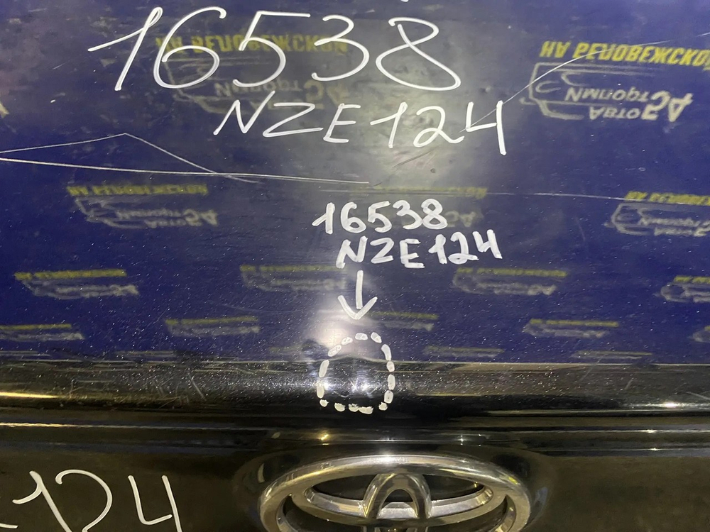 Крышка багажника TOYOTA COROLLA 2004-2006