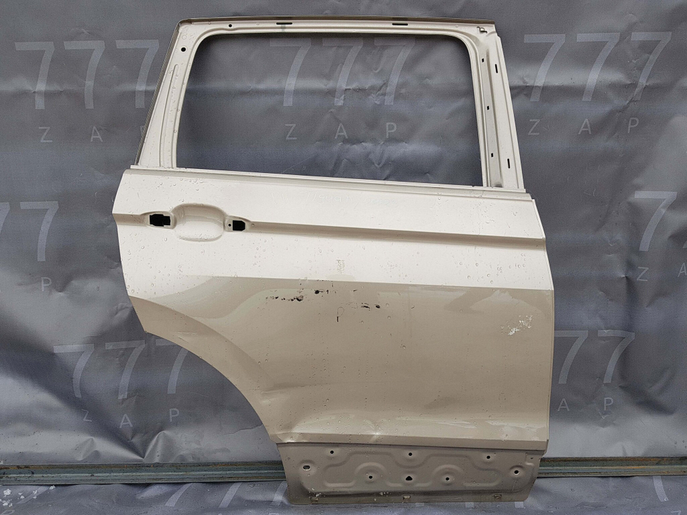 дверь задняя правая Volkswagen Tiguan 2 16-нв Б/У Оригинал 5na833312g