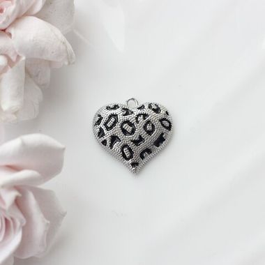 Подвеска с Сердце с фактурной эмалью, 22*22 мм, родий, П830