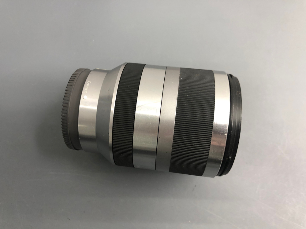 Sony 18-200mm 3.5-6.3 E
