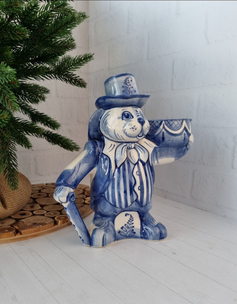 Кролик из Алисы фигурка гжель