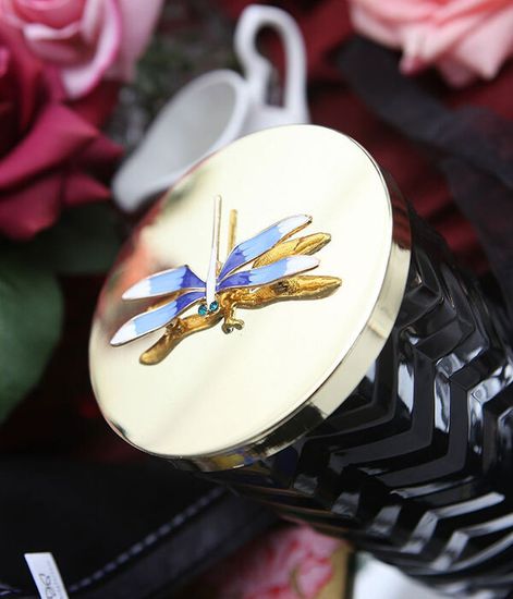 Большая тёмно-синяя свеча "ёлочка" с золотой стрекозой и платком, Cote Noire