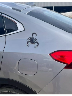 Наклейка на авто скорпион на прозрачной основе