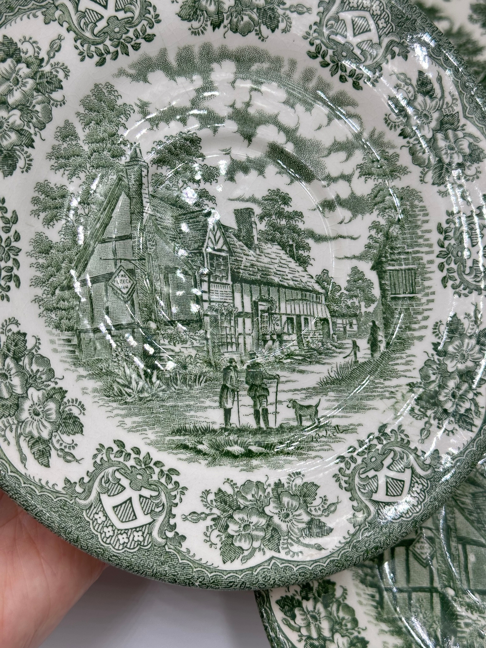 Блюдце English Ironstone