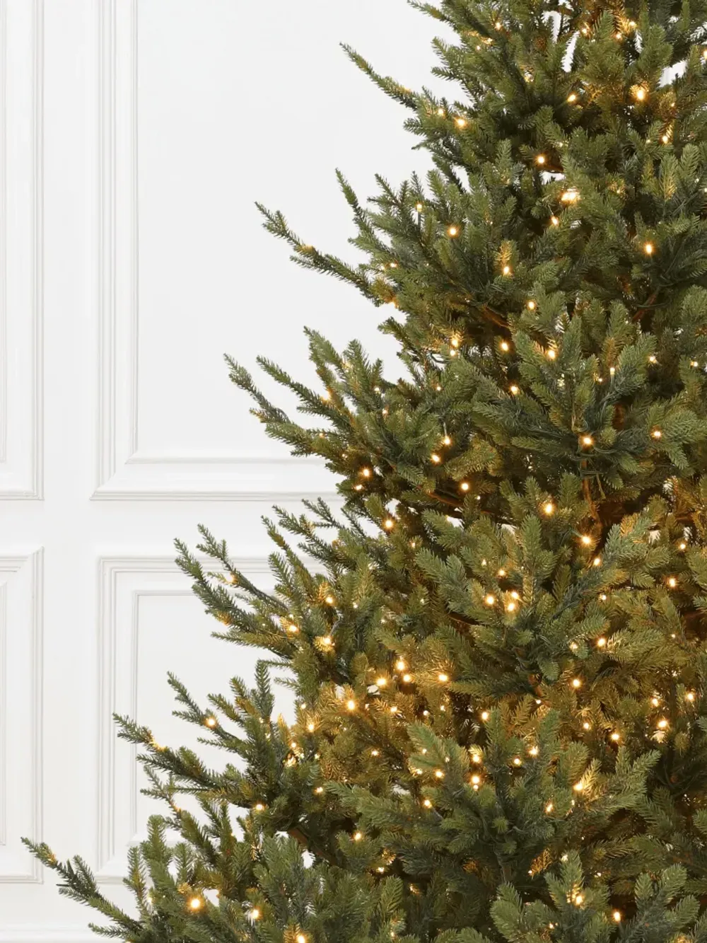 Елка с гирляндой встроенной «Eiffel» (Литая хвоя) 210 см / 2,1 м