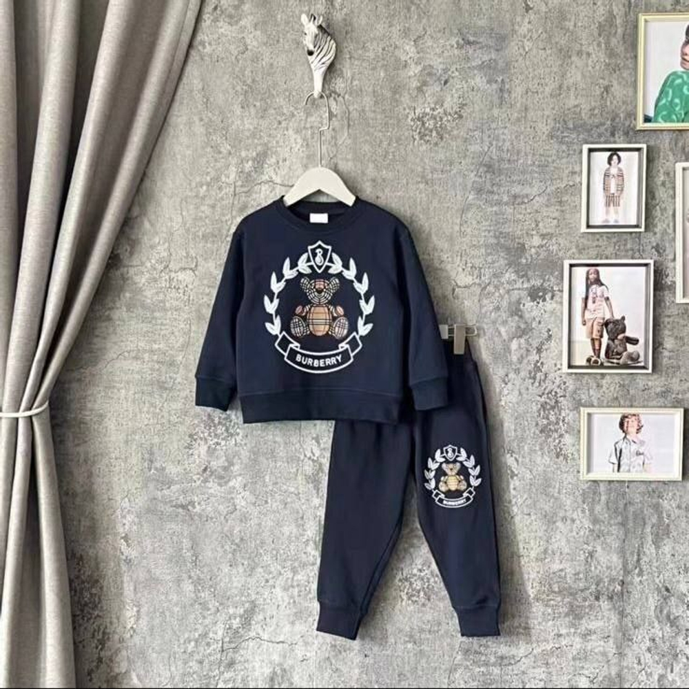 Детский костюм Burberry