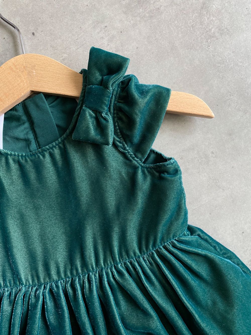 Новое бархатное платье Carters, 68