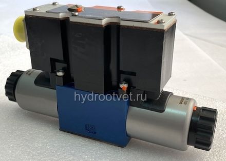 4WRAE6W1-30-2X/G24K31/A1V - Пропорциональный распределитель со встроенной электроникой Ду6, A1 = ±10 В, номинальный расход 30 л/мин, схема W1-
