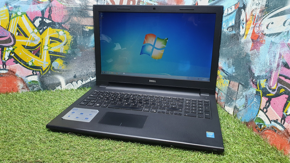 Ноутбук DELL i5-5/8Gb/Inspiron 15-p40f001