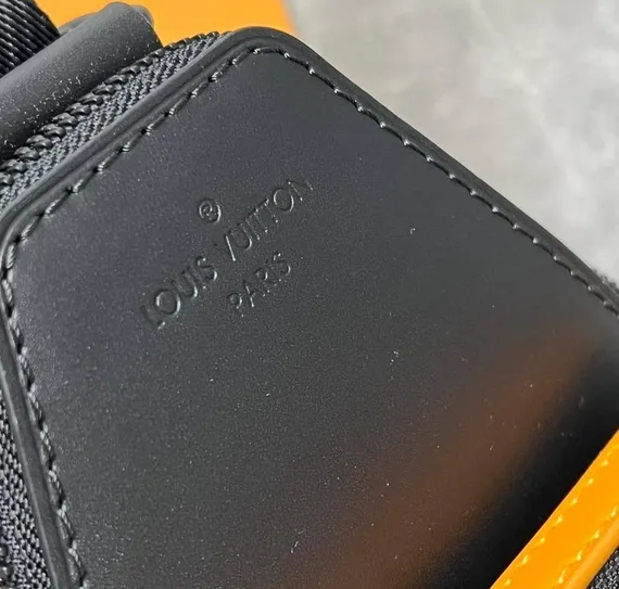 Сумка-слинг Louis Vuitton Avenue NM канва Monogram Macassar Orange