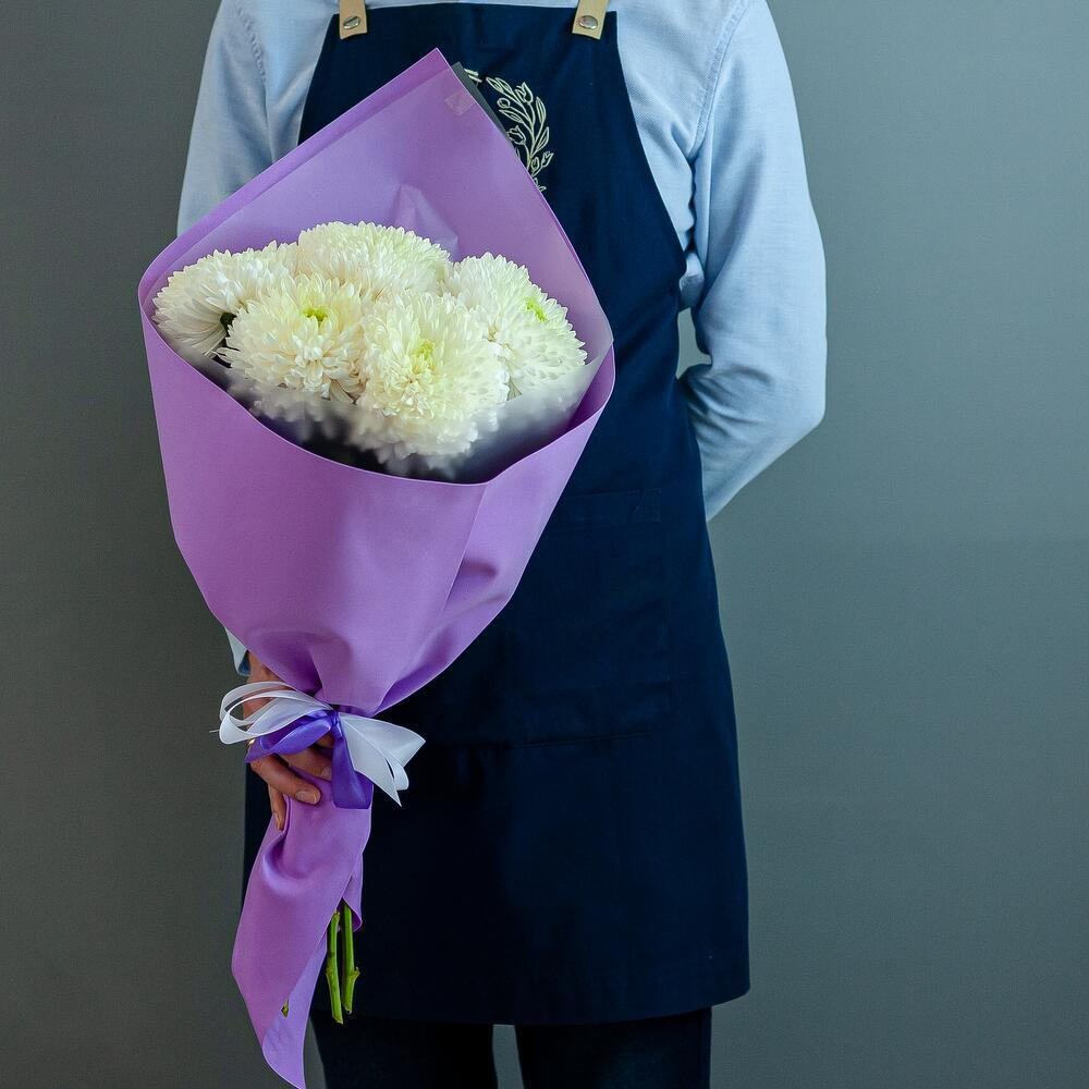Букет из одноголовой хризантемы в упаковке