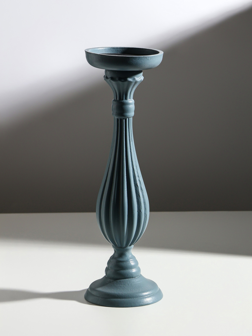 Подсвечник дерево на 1 свечу "Элегант" серо-сиреневый 12,5х12,5х33,5 см