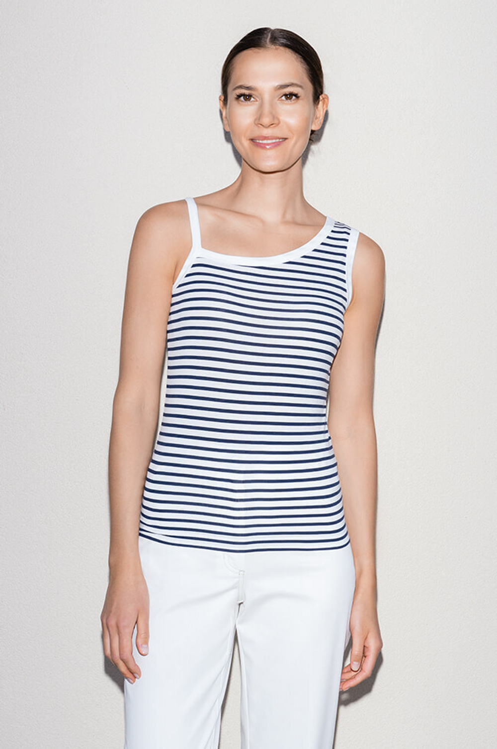 22995 Топ женский (сине-молочная полоска)