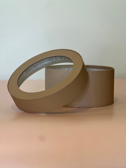 Короткая коробка с прозрачной крышкой  20 х 10 см  Цвет; крафт. Розница 450 рублей