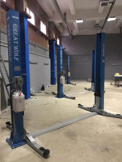 Подъемник двухстоечный GW-C4000 220 Great Wolf, 4000кг