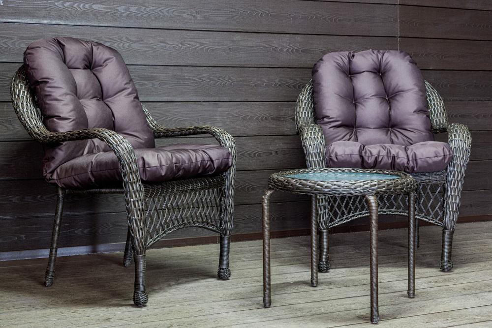 Садовый комплект из искусственного ротанга Мэдисон НЬЮ (Medison NEW) Balcony set с круглым столиком с подушками на сиденье и спинку