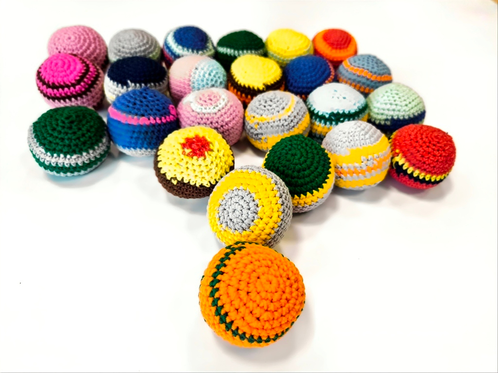 Набор набивных мячиков, в комплекте 24 шт.