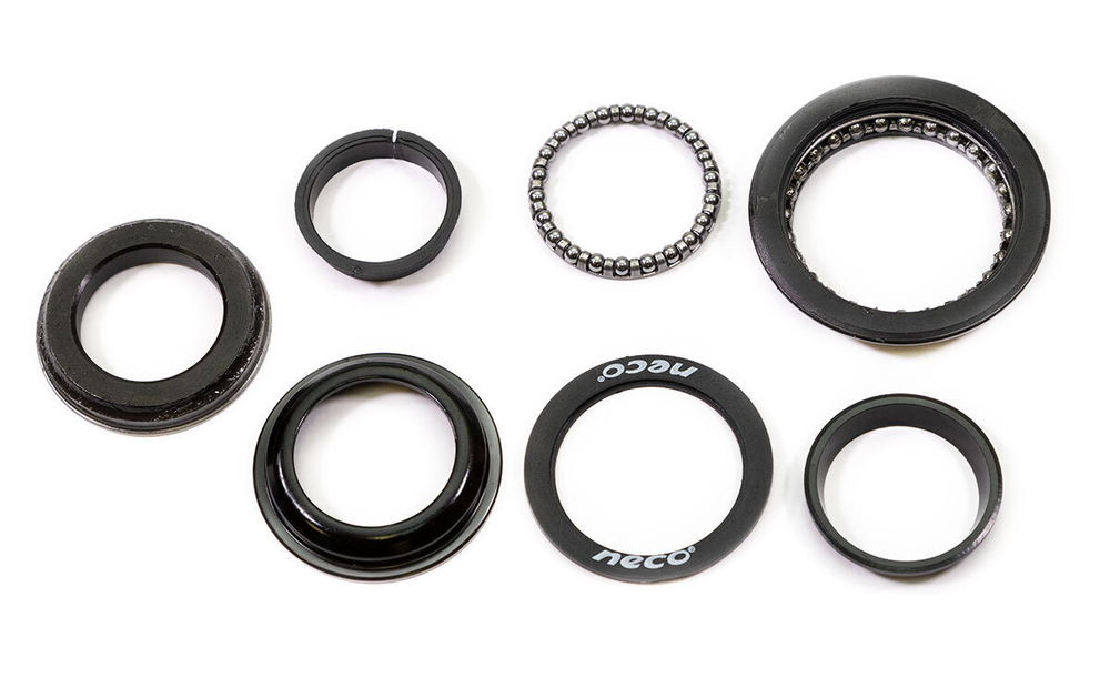 Рулевая колонка NECO, 1-1/8", б/резьбовая, п/интегрированная, ZS 44/28.6 ZS 55/39,8, подшип. 5/32"x22- 2шт, высота 10,4мм, черн.