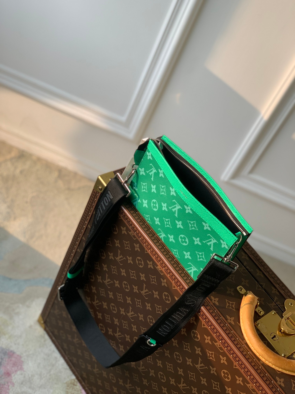 Louis Vuitton Gaston Wearable Wallet