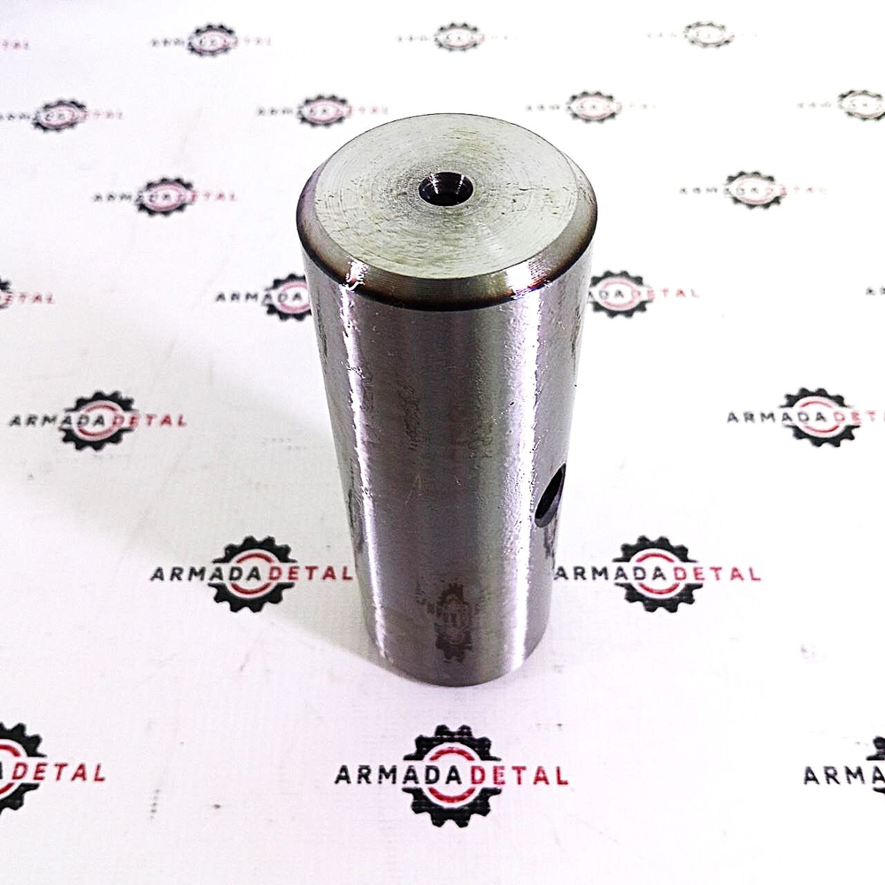 Палец крепления г/цлилиндра стабилизатора (нижний) | 3522879M2	| TMP