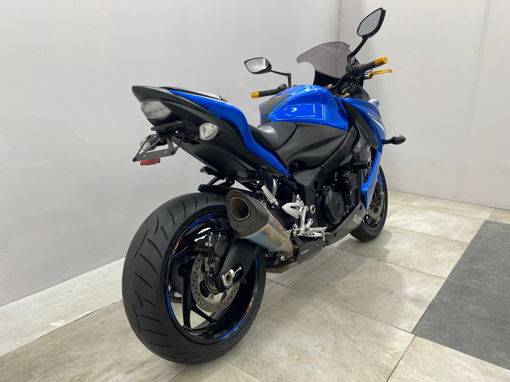Suzuki GSX-S1000F 049278