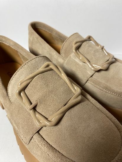 Лоферы женские