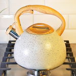 Чайник 2,7л нерж со свистком, ручка бакелитовая в цвет дерева, индукция, цвет белый мрамор, "Daniks"