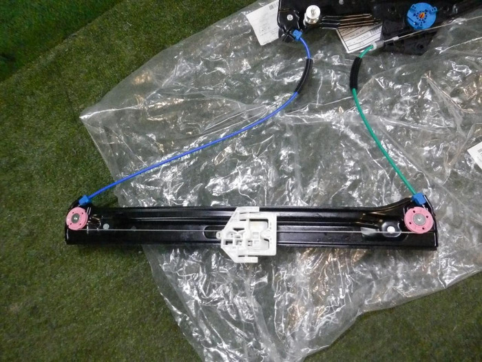 Стеклоподъемник передний левый BMW X1 F48 (15-22)