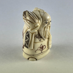 Статуэтка нэцкэ Монах с кукурузой