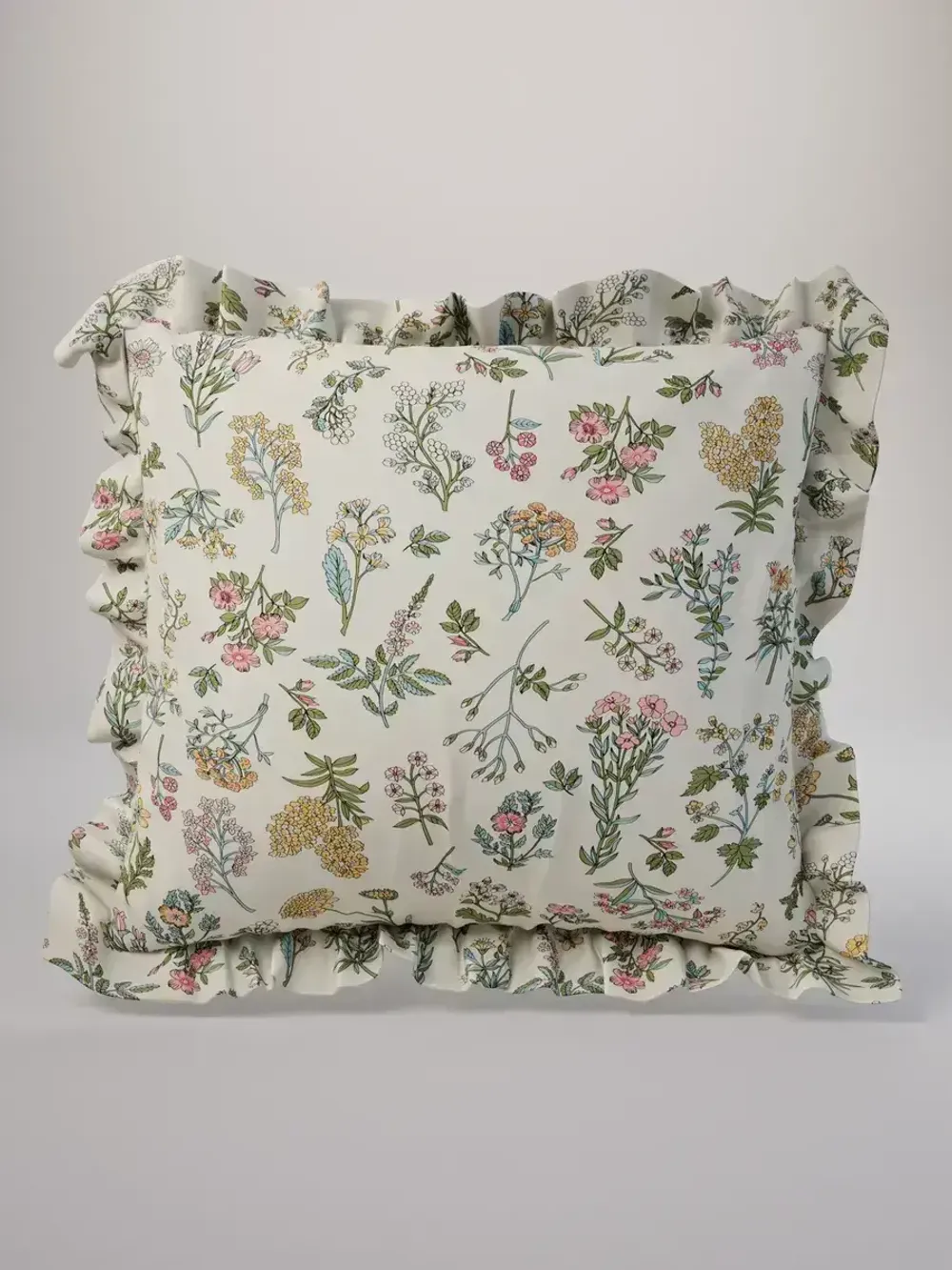 Декоративная наволочка с рюшами, оборками "Ботаника" 70х70 см, 1 шт, без молнии
