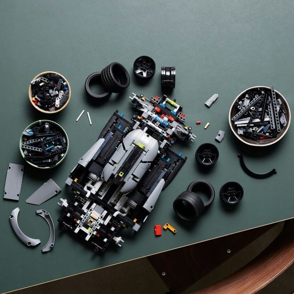 LEGO Technic PEUGEOT 9X8 24H Le Mans 42156