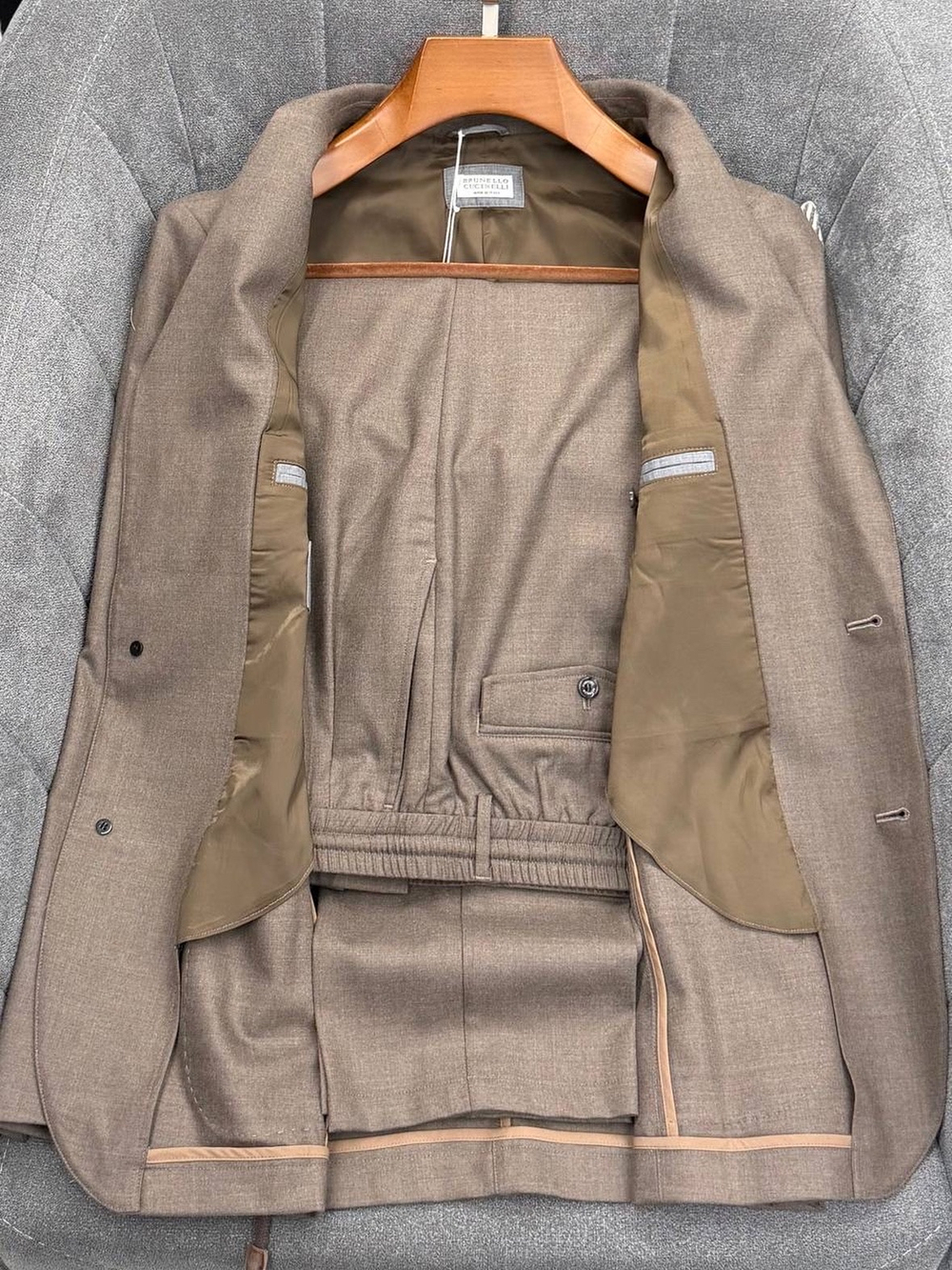 Костюм Brunello Cucinelli