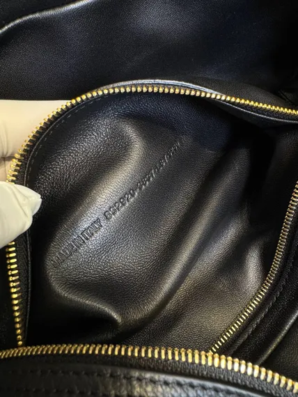 Сумка Balenciaga Carrie
