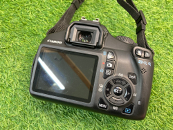 Canon 1100D kit EF-S 18-55mm IS ll 3.000 кадров