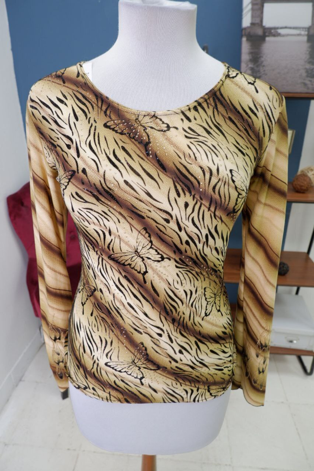 Джемпер оригинальный 44 размер