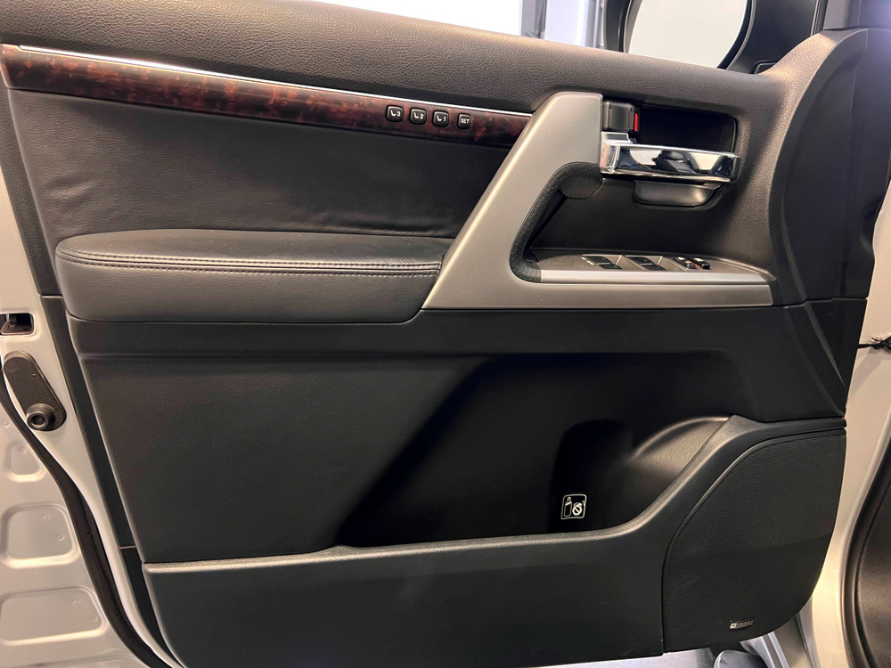 Toyota Land Cruiser, 2012 год