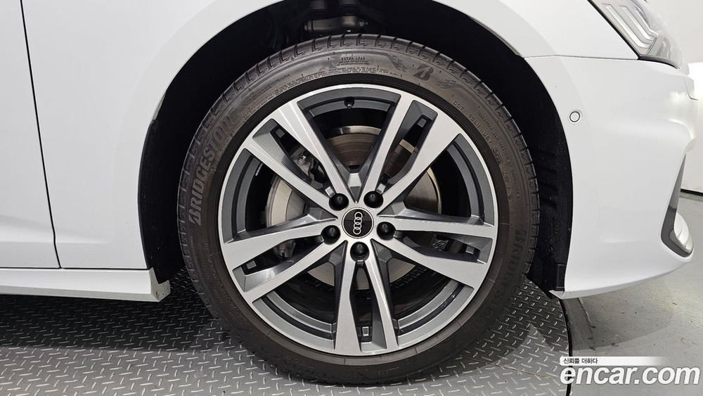 Audi A6 (C8) 45 TFSI Premium (12.2022)